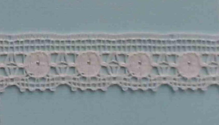 A179 Vintage Lace 5/8" Price per yard Ivory