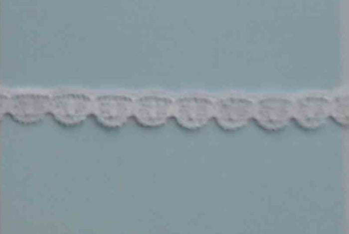 L215 English Cotton 1/4" Price per yard White