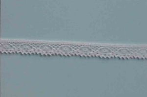 L32 French Val Cotton 1/4" Price per yard White