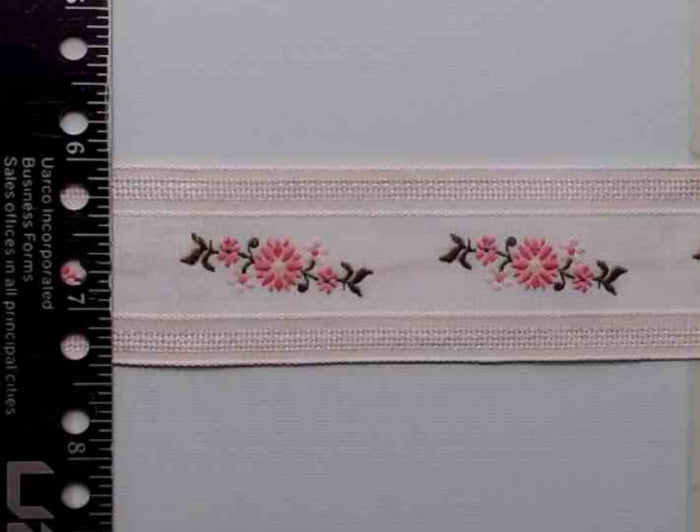 R584 1 3/8" 100% Cotton Embroidered Pink
