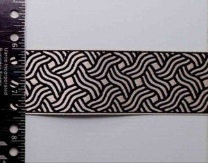 R600 1 3/8" Rayon Embroidered Reversable Black