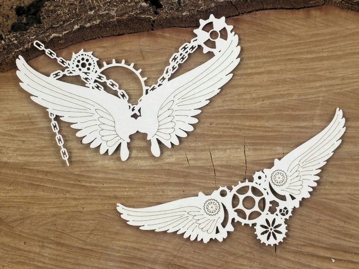 4759 Decorative Chips 9.5x9.5cm Steampunk Flying Hearts Small Chained Wings