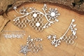 5251 Decorative Chips 9.0x4.8cm-6.0x4.1cm Cherish Christmas Flowers 02