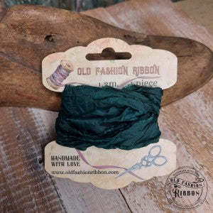 OLDSB-11 Christmas Green Bobbin